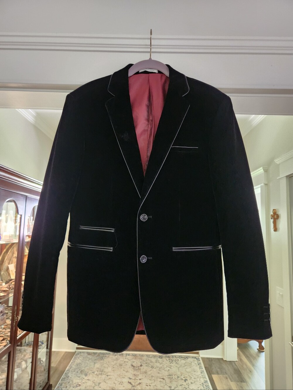 Men's Black Velvet Tuxedo Jacket with Burgundy Lining SZ 34